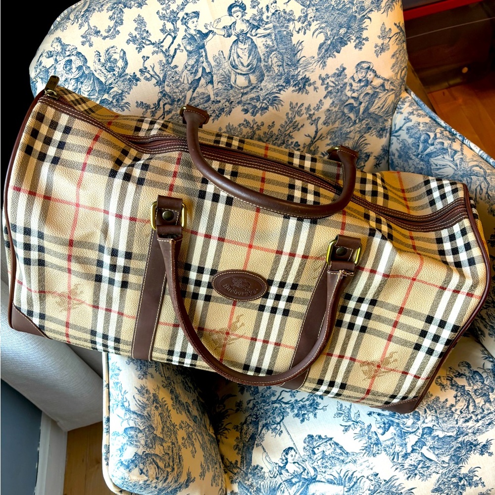 BURBERRY TOTE